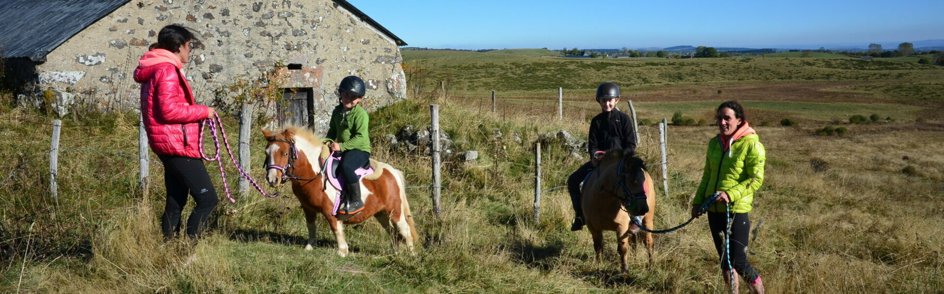 Balades Cheval Circuit Randonnées Poney Ânes Burons Cantal